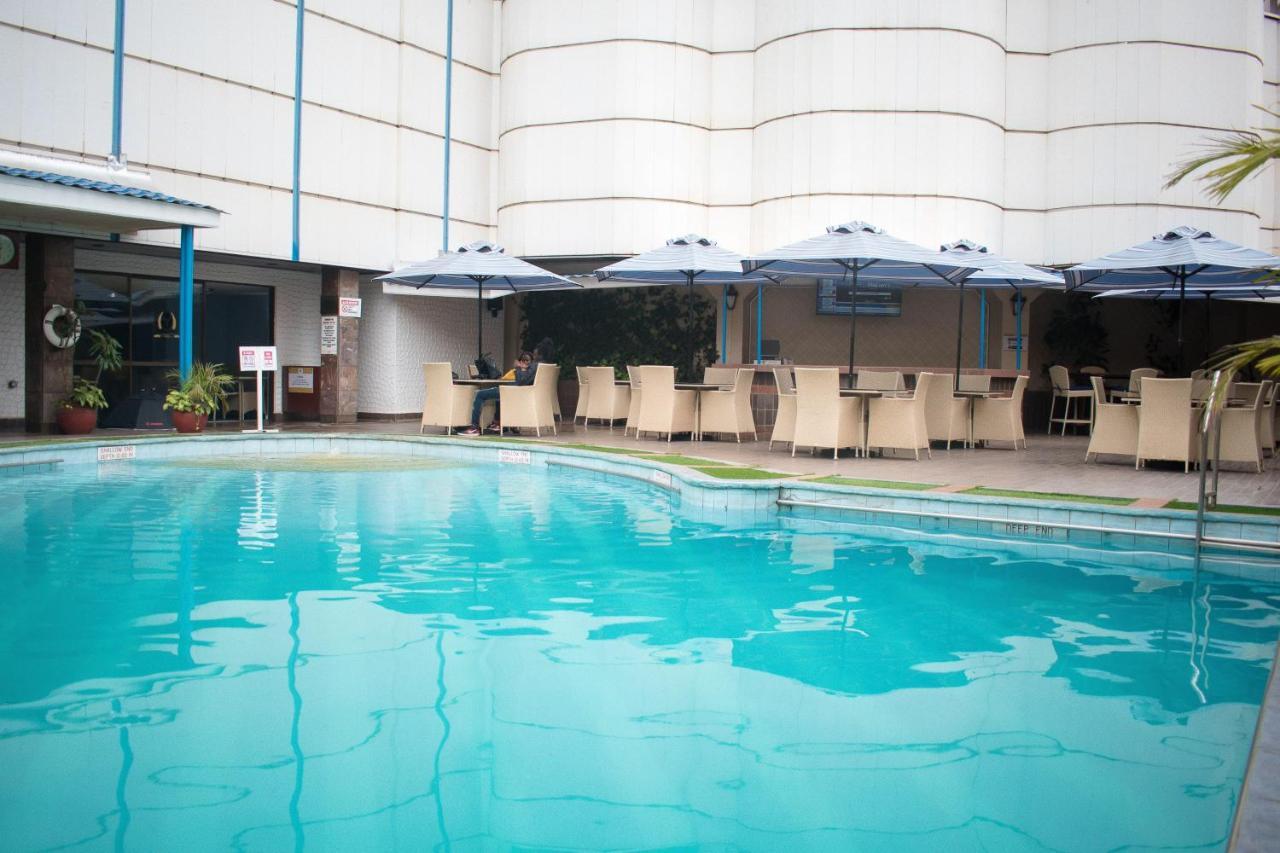 Nairobi Safari Club Hotel ภายนอก รูปภาพ